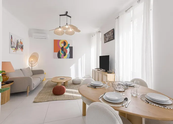 Josi - 2 Chambres, Central, 10Mn Du Palais&Plages, Neuf, Clim