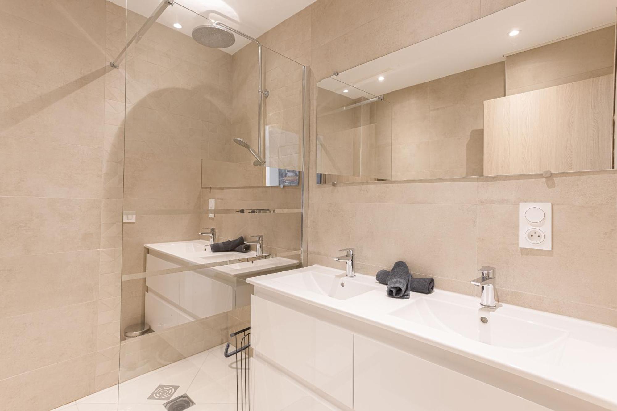 Appartement Josi - 2 Chambres, Central, 10mn Du Palais&plages, Neuf, Clim Cannes