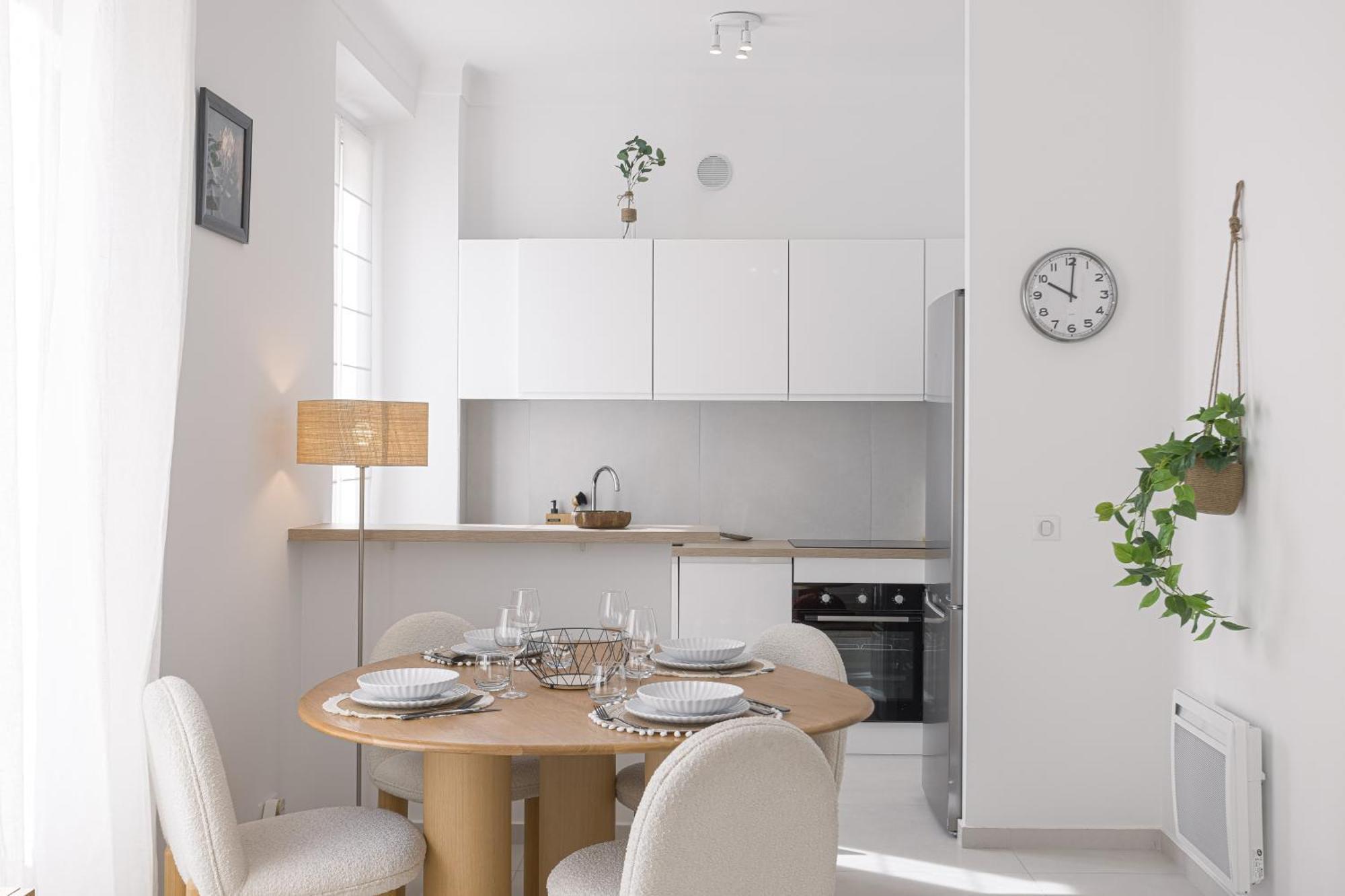Appartement Josi - 2 Chambres, Central, 10mn Du Palais&plages, Neuf, Clim