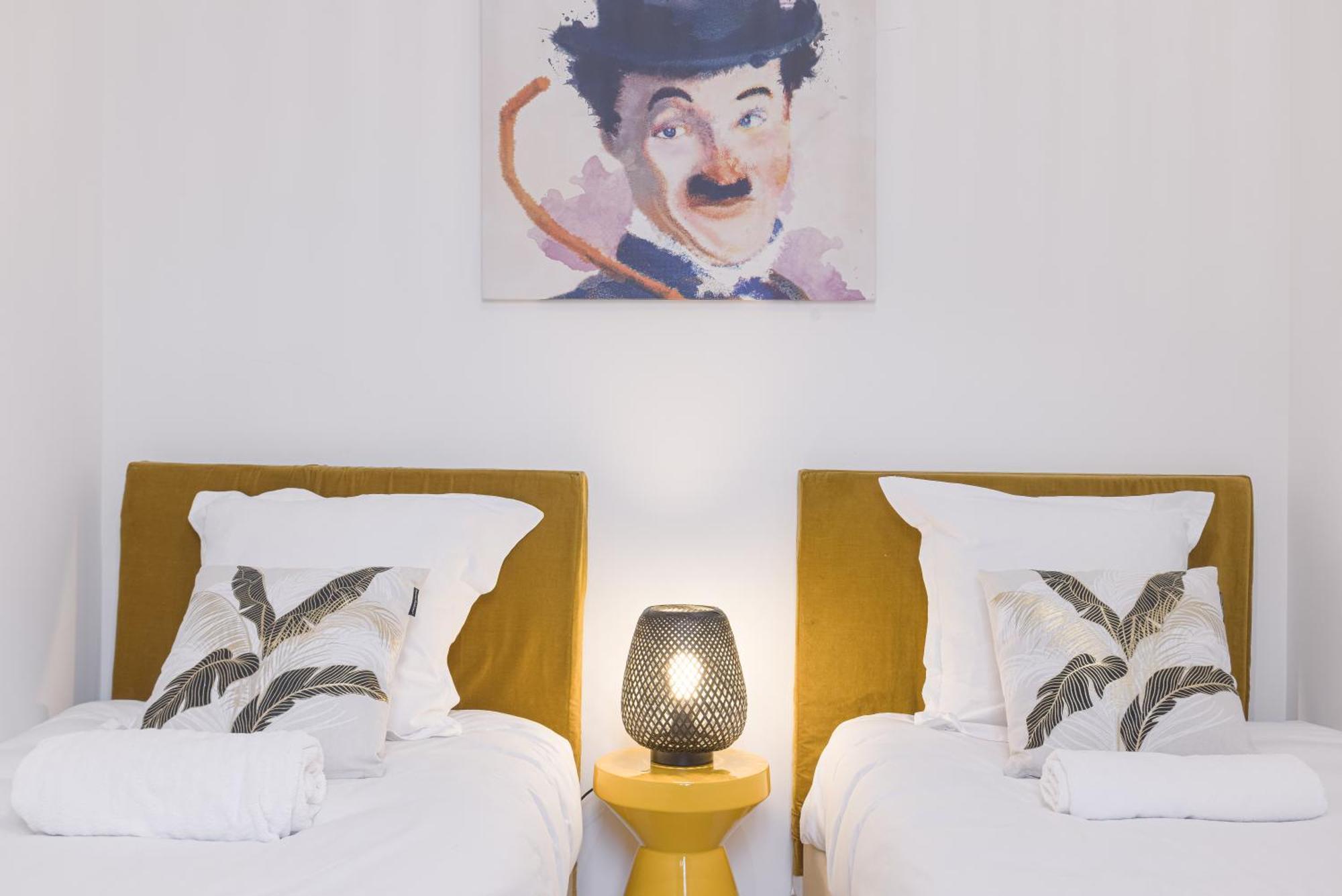 Josi - 2 Chambres, Central, 10mn Du Palais&plages, Neuf, Clim Apartment